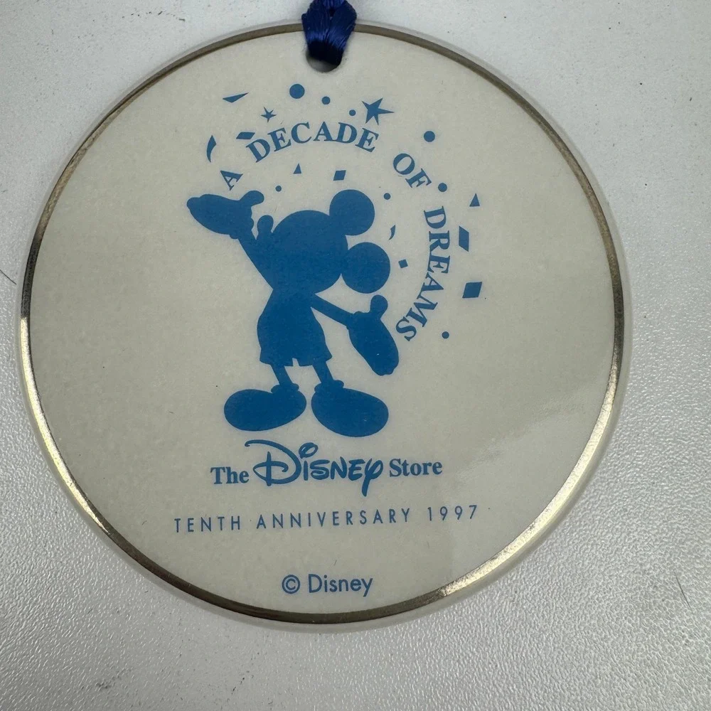 1997 Disney Store Decade of Dreams‎ Mickey Friends Ornament 10th Anniversary